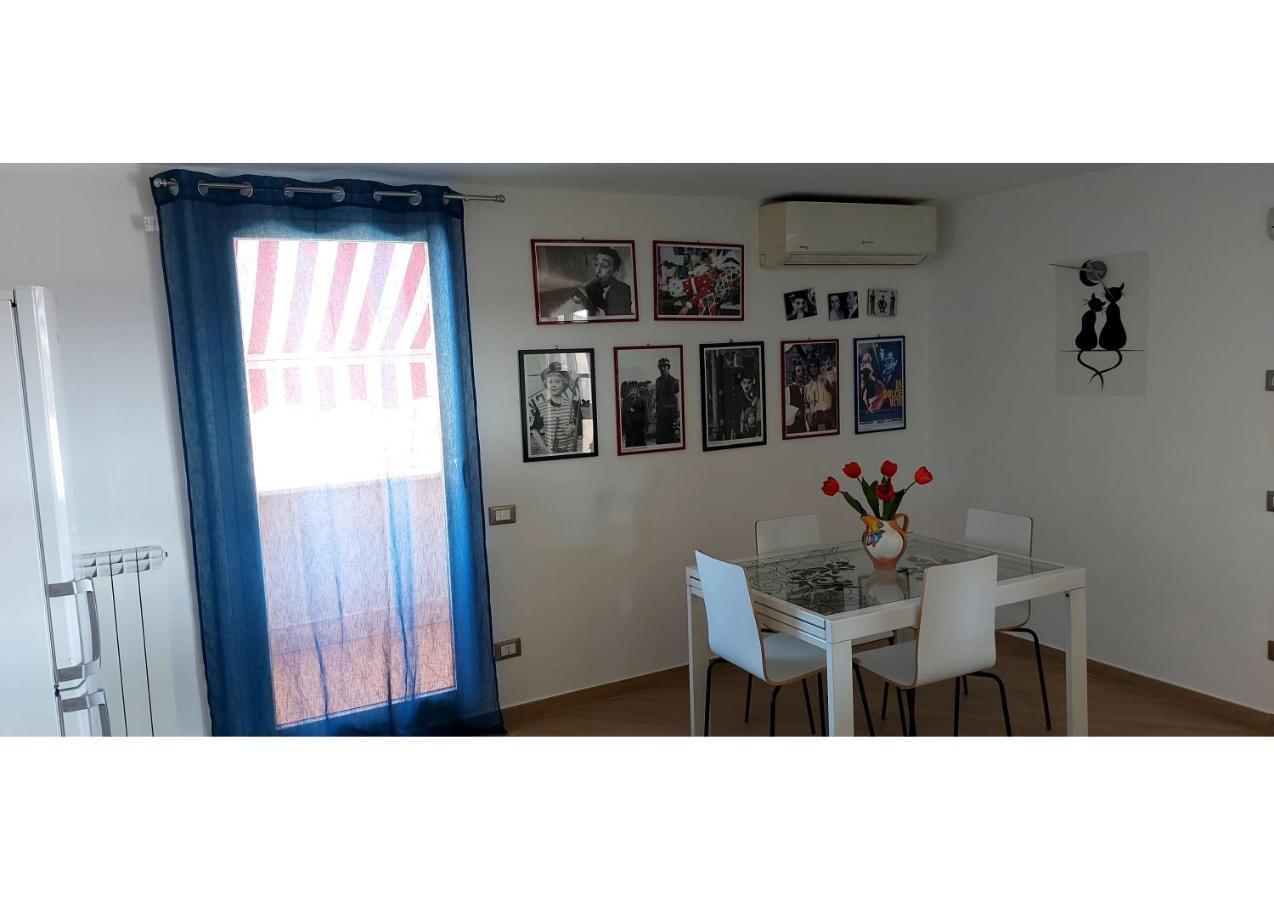 Apartamento Attico Con Terrazzo Roma Exterior foto