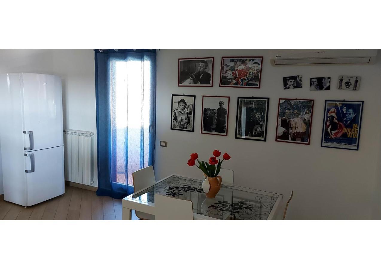 Apartamento Attico Con Terrazzo Roma Exterior foto