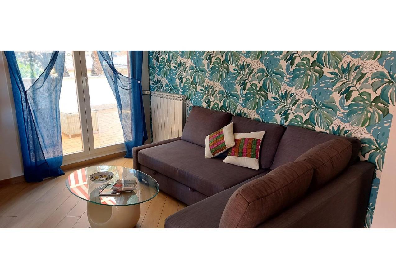 Apartamento Attico Con Terrazzo Roma Exterior foto
