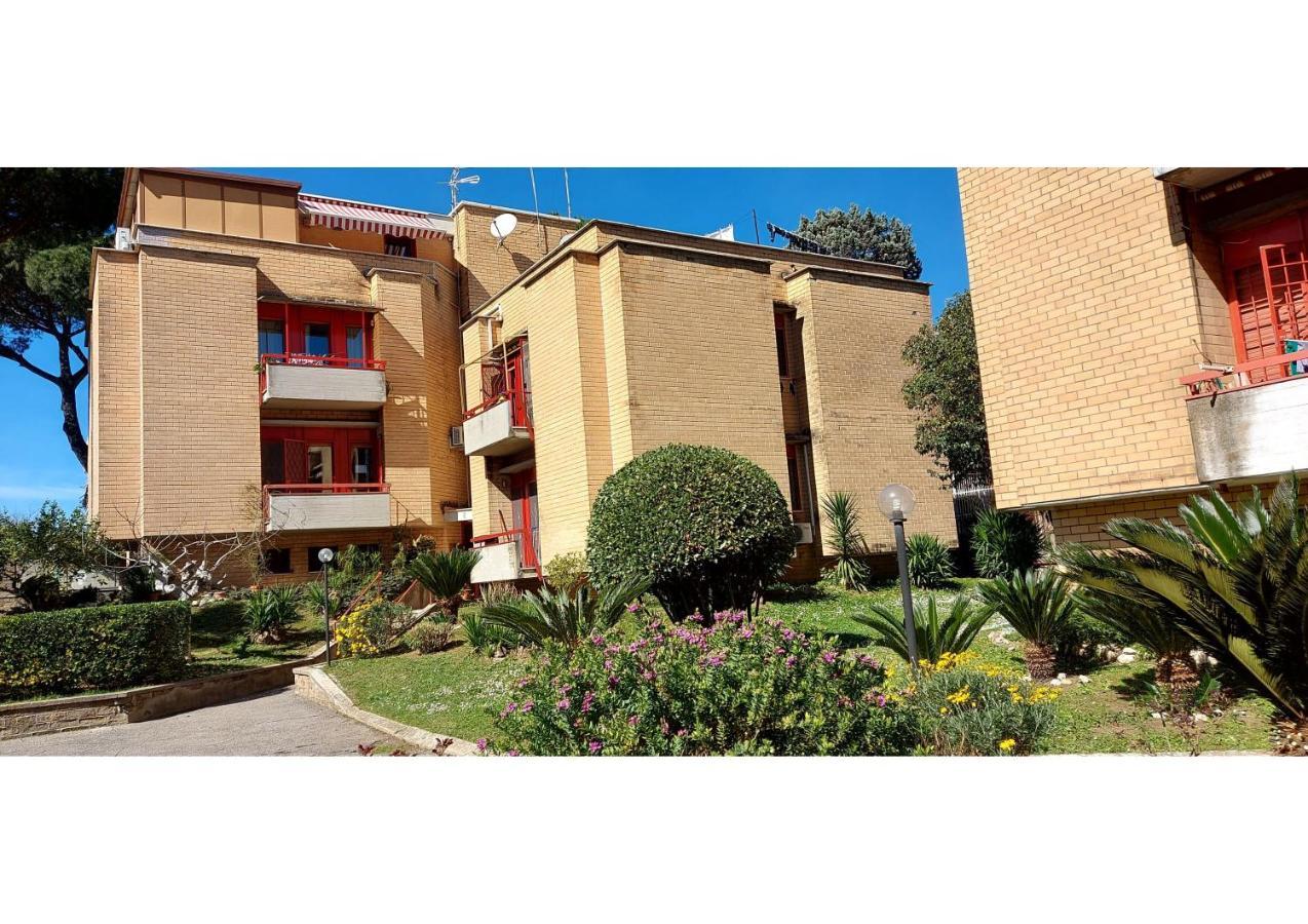 Apartamento Attico Con Terrazzo Roma Exterior foto